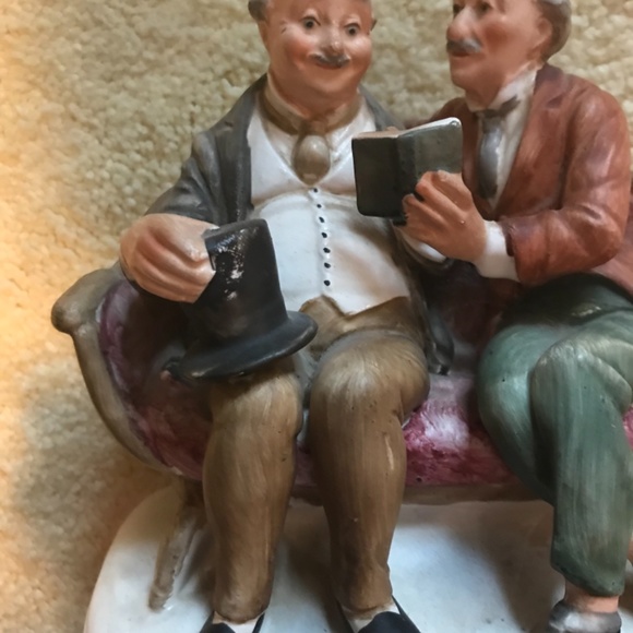 Norleans Japan Figurine Two Men on a bench - Picture 4 of 7